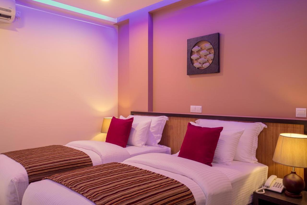 Eleven Trees Maldives Otel Hulhumale Dış mekan fotoğraf